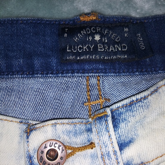 Lucky Brand Women's Cut-Off Denim Shorts - Picture 3 of 5